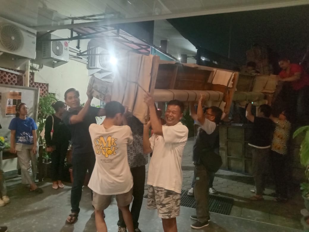 Kursi baru terpasang